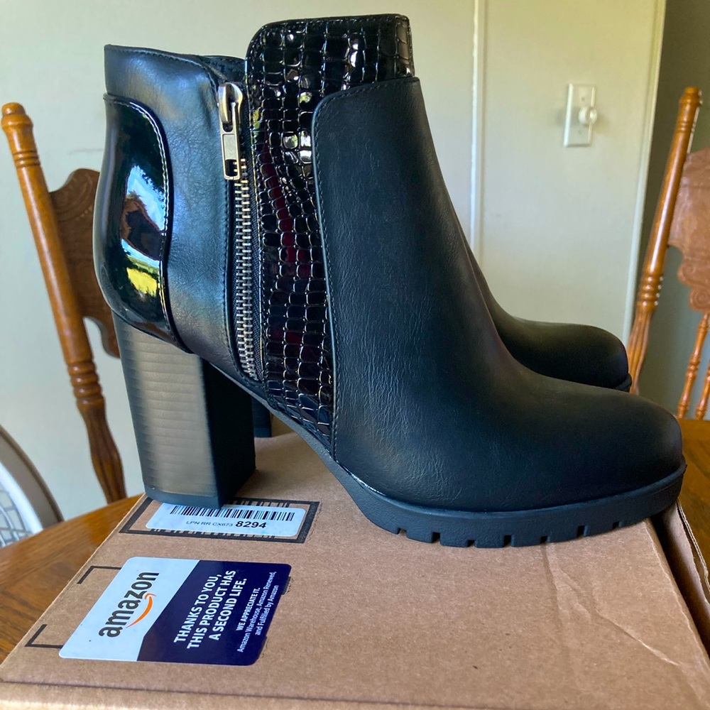 Ankle booties